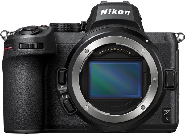 Appareil photo hybride Nikon
  Z5 Boîtier Nu (VOA040BM)