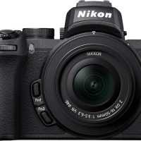 Appareil photo hybride Nikon
  Z50 Body + Objectif Z DX 16-50mm f/3.5-6.3 VR (VOA050GM)